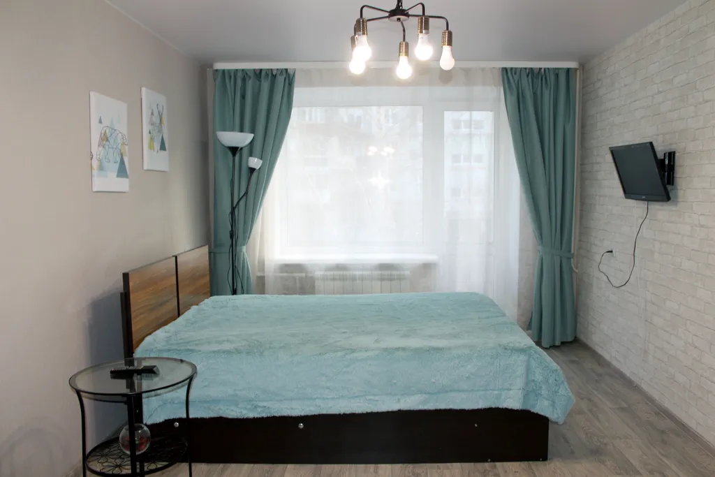 Уютная квартира в центре Нефтяников — аренда посуточно в Омск