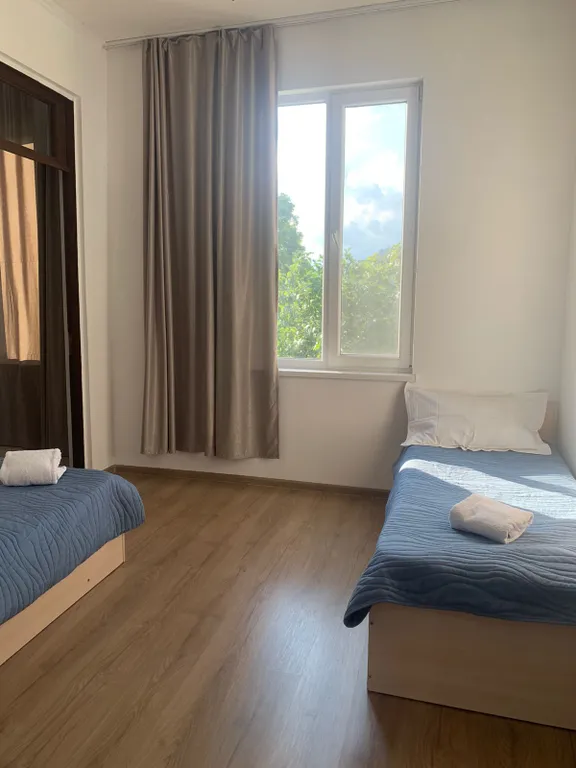 Квартира 3-комнатная Квартира — Сухум