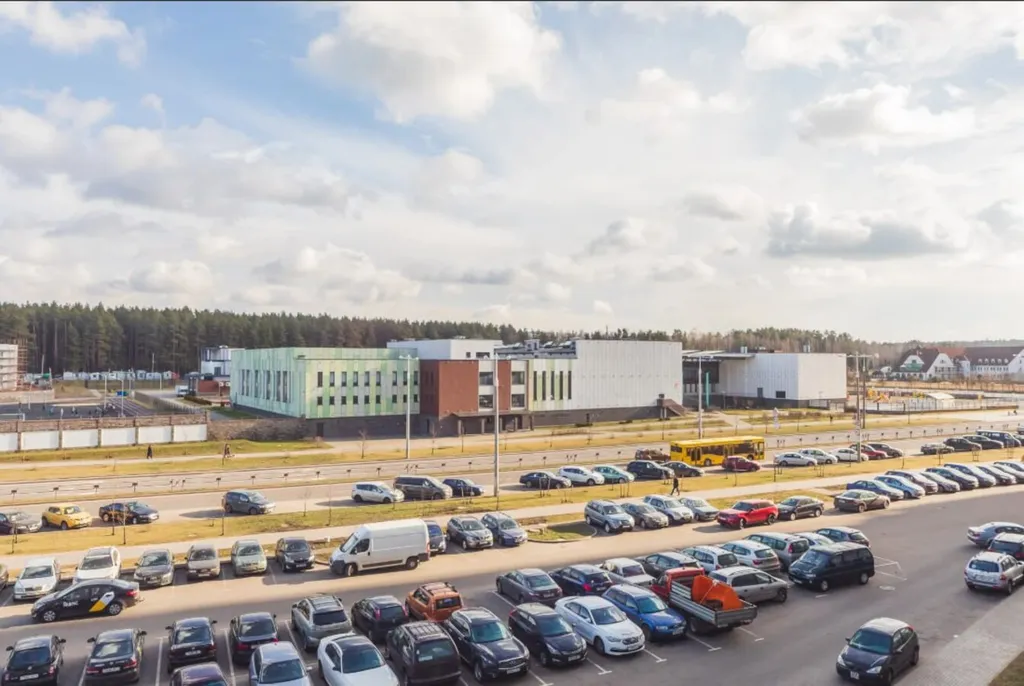 Светлые апартаменты около Dana Mall