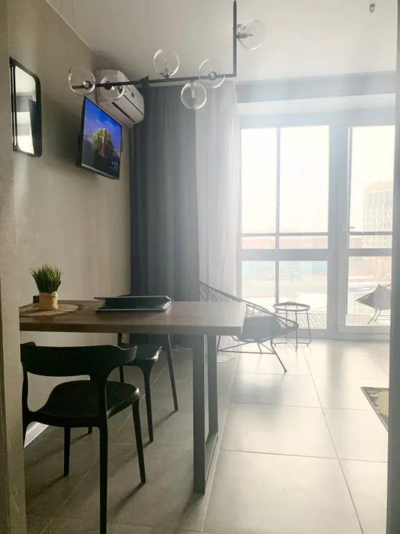 Стильные апартаменты в центре, панорамным видом на город