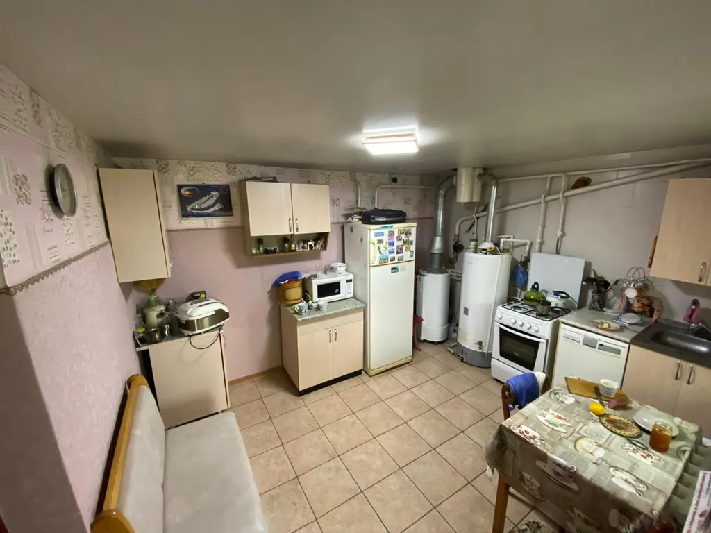 Уютный номер с удобствами и зеленый дворик в частном секторе