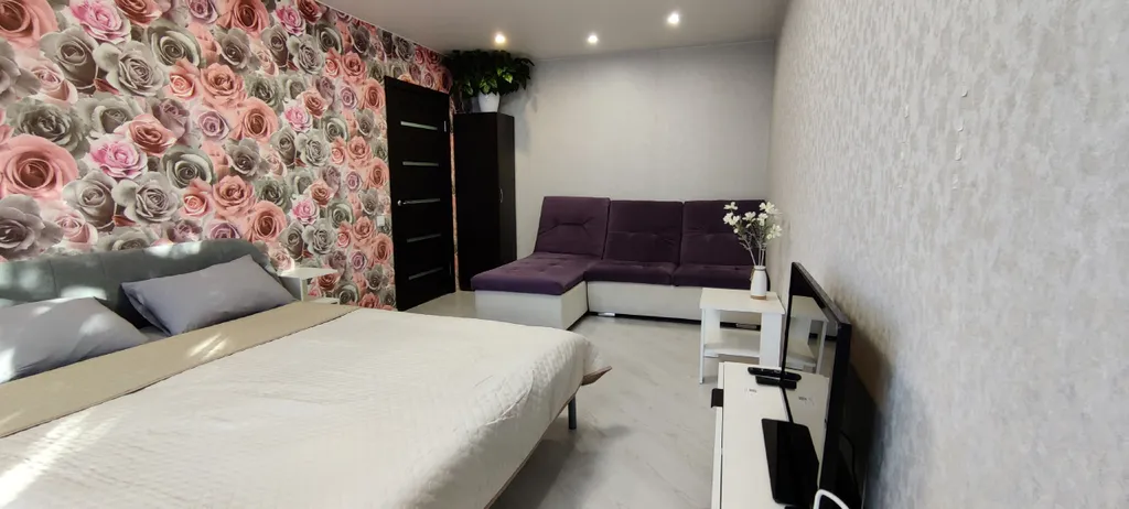 Квартира Комфортабельная квартира у ДК имени Римского-Корсакова — Тихвин