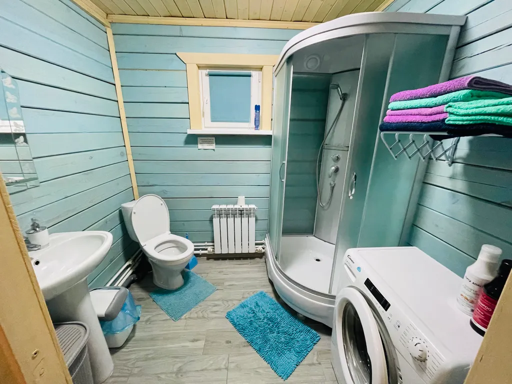 Домик у озера Плещеево