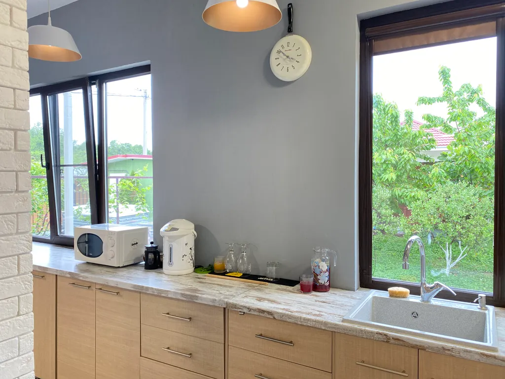 Дом возле Олимпийского парка с плодовым садом