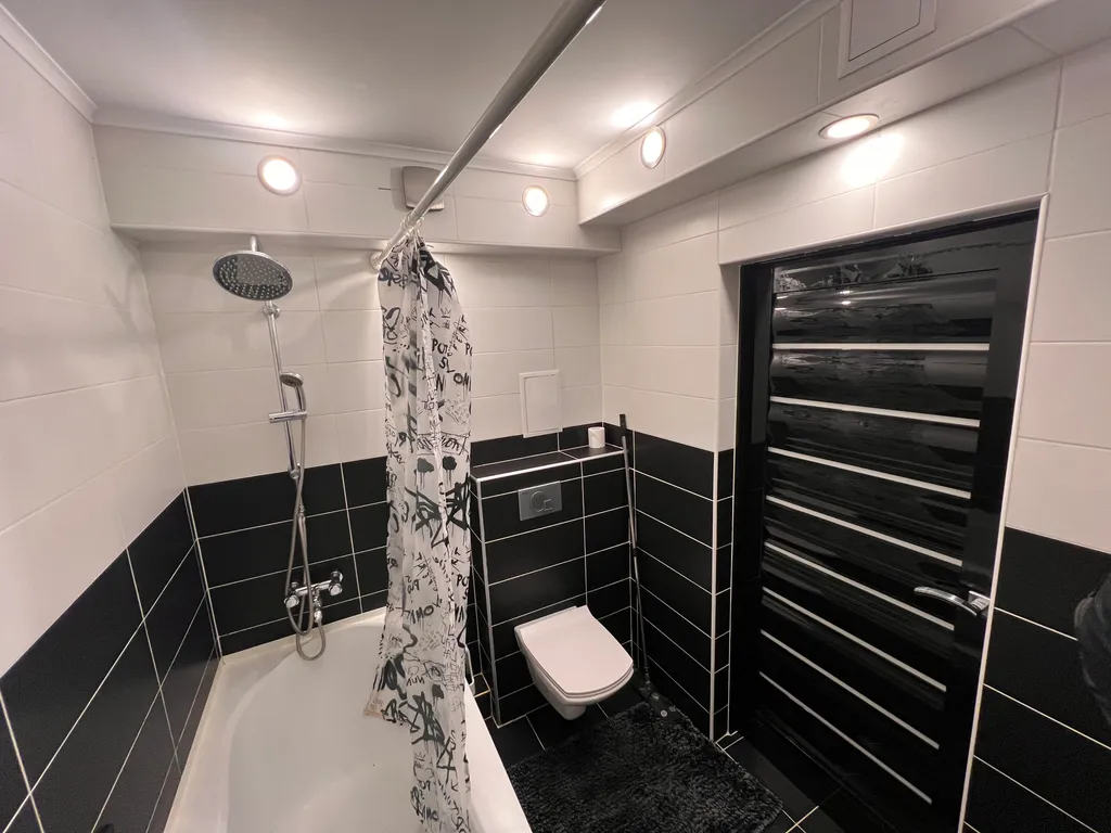 Квартира Современная светлая 2к квартира в самом центре (Площадь Победы) — Калининград