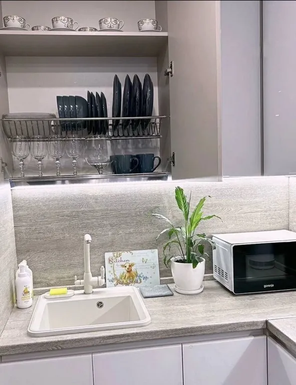 Новая квартира евродвушка территориально расположена в Пскове