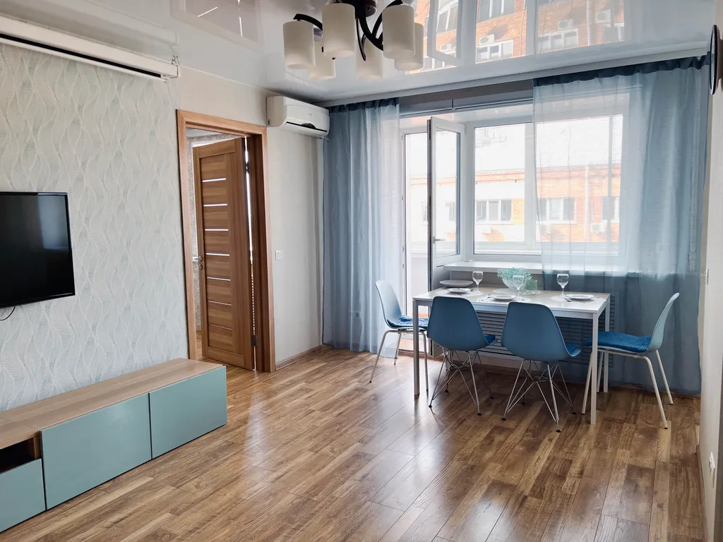 Центр - апартаменты около Набережной