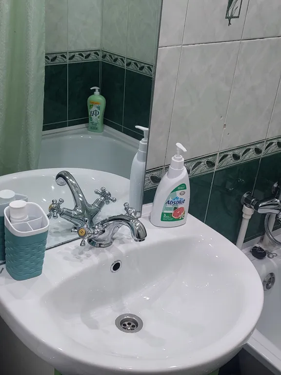 Двушка в центре, у хрустального рынка с новым ремонтом