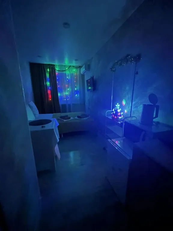 Студия в центре города с кондиционером