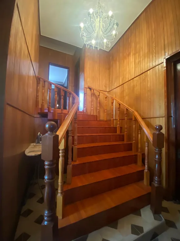 6-комнатный Дом