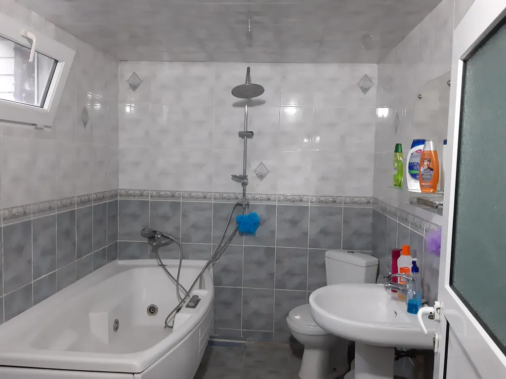 6-комнатный Дом