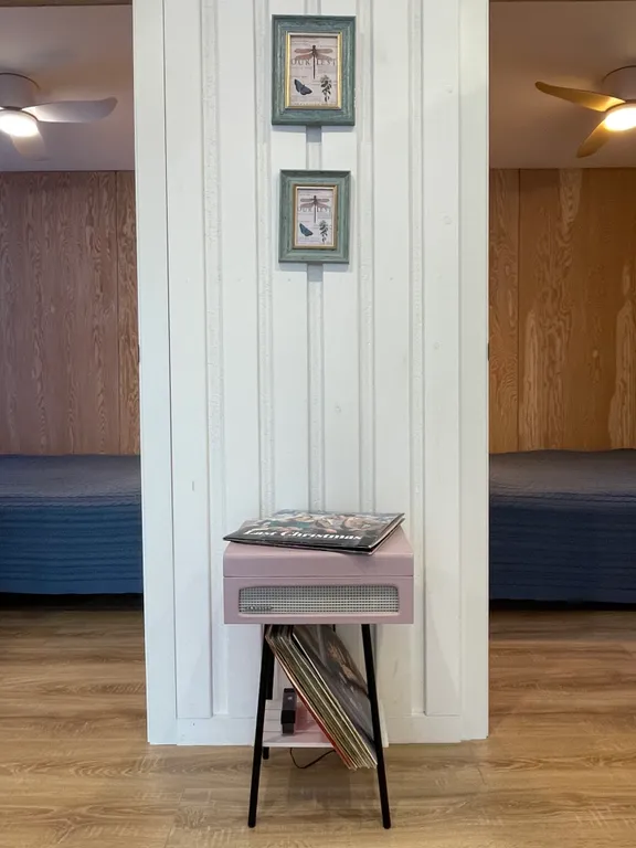 Дом с баней и купелью у леса