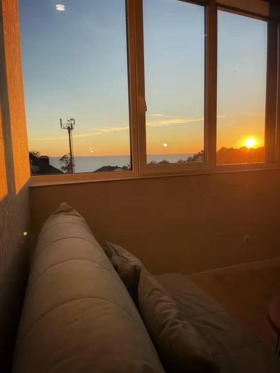 Студия с панорамным видом на море и горы