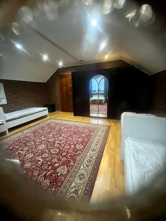 Большой уютный дом