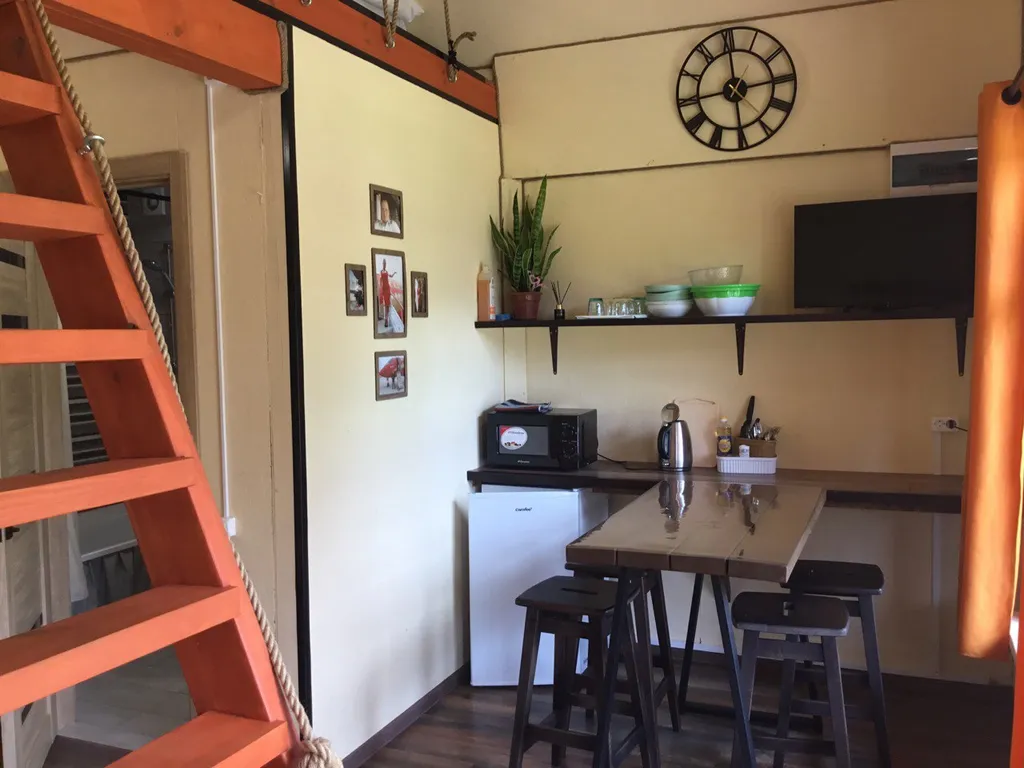 Коттедж 2-комнатный Дом — Перевалка