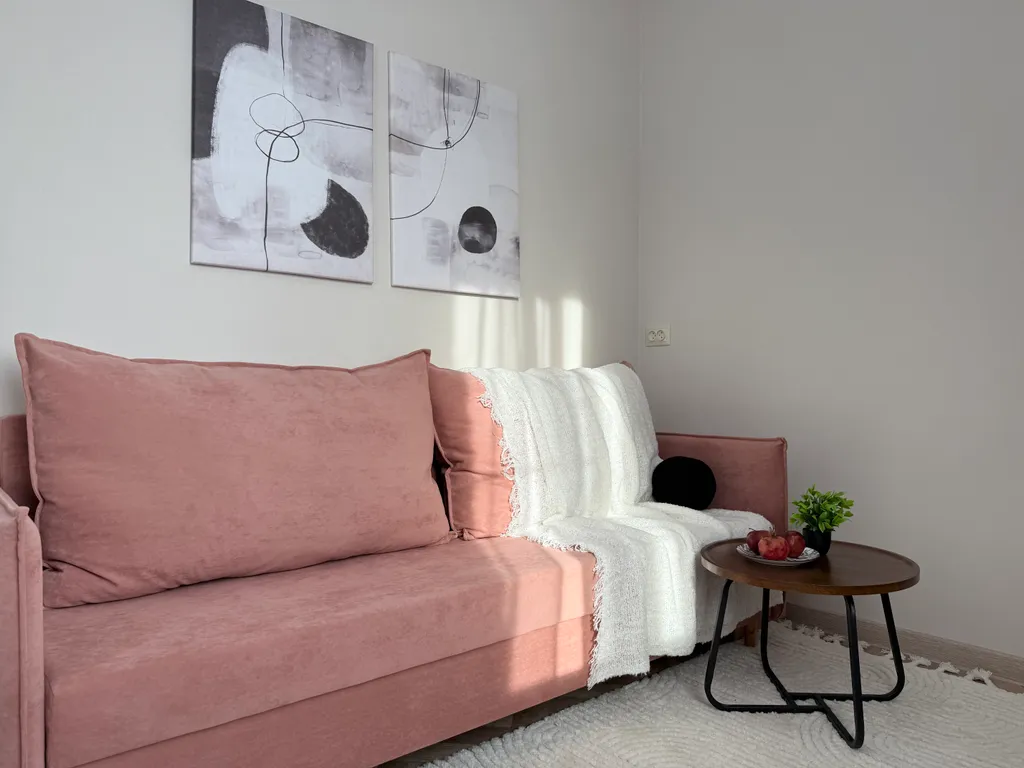 Двухкомнатная квартира напротив Лечебного парка