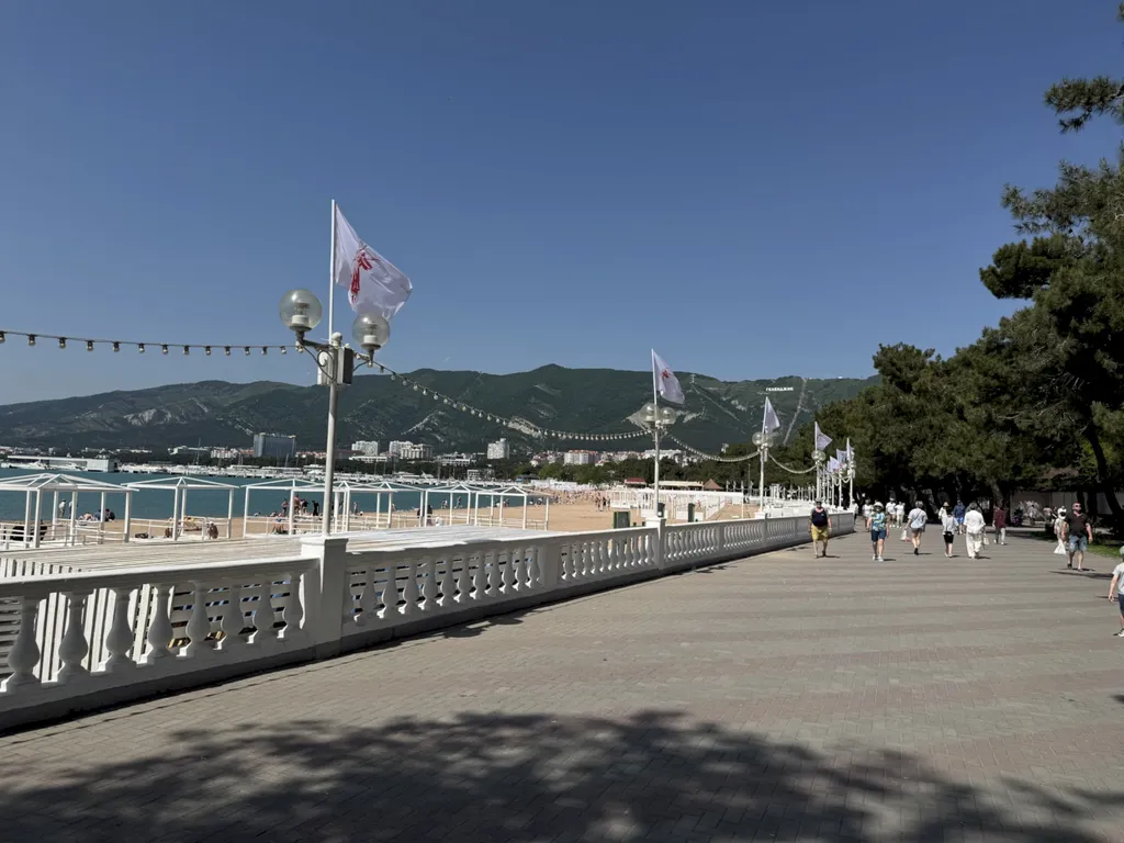 Квартира 1-к квартира у моря с видом на горы - центр — Геленджик