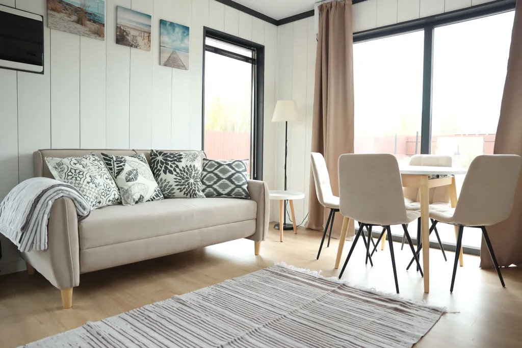 Коттедж Уютный глэмпинг для компании (6 отдельных домиков + территория) — Конаково