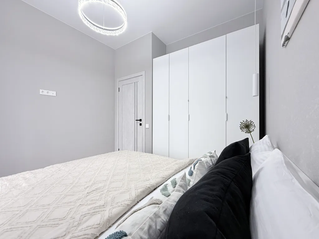 Квартира для семьи в жк с колоннадой и фонтанами