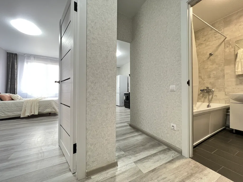 Квартира Квартира Просторная 2-к. к.в на Ейском шоссе нет оплаты за уборку — Краснодар