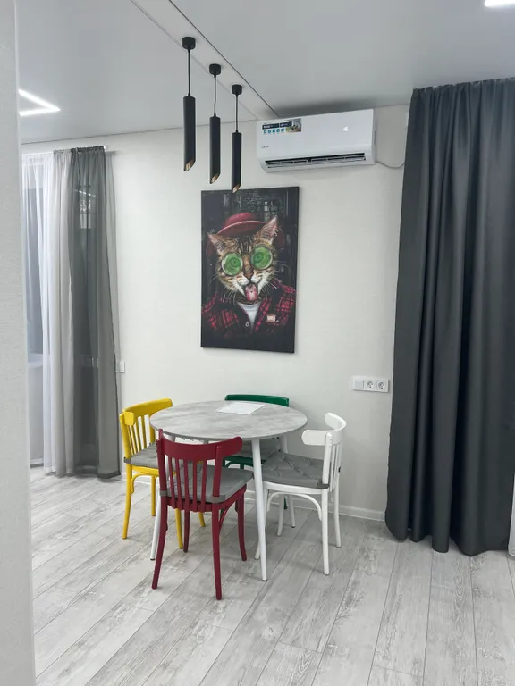 Уютная студия с дизайнерским ремонтом