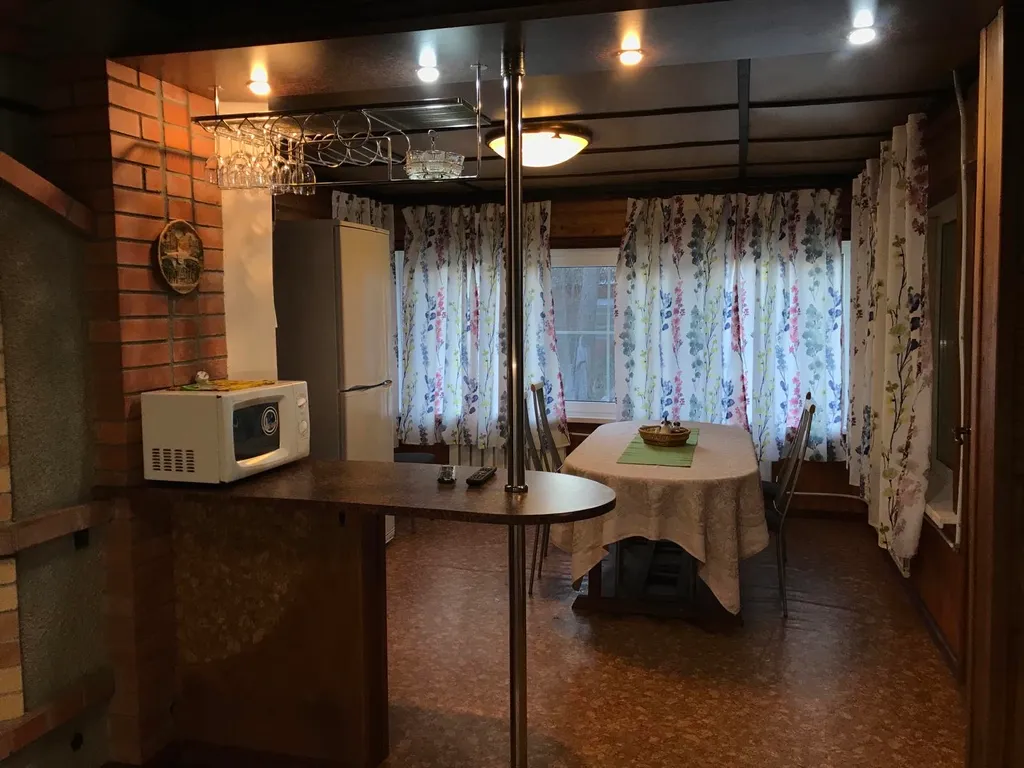 Коттедж Дом с пляжем и баней для посуточного проживания — Приморск