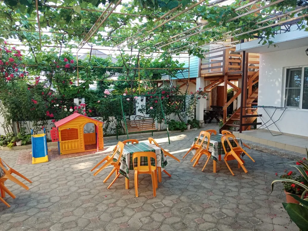 Комната с видом на горы