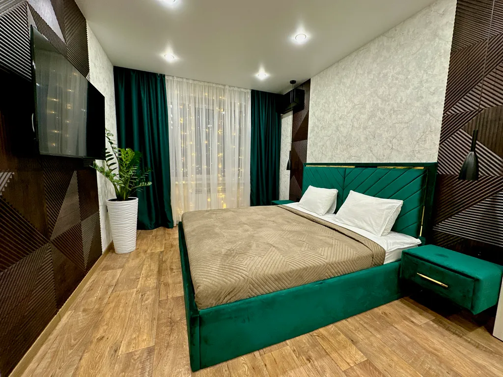 Шикарная квартира с панорамными окнами и видом на парк