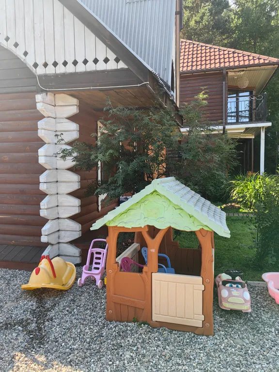 Семейный домик Лаки Хаус поселок Листвянка