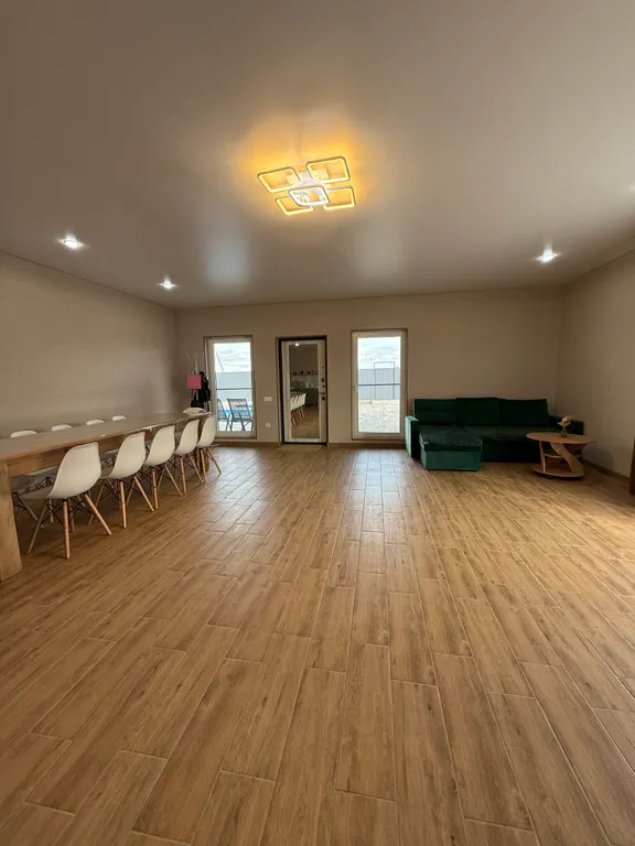 Коттедж Новый дом с подогреваемым бассейном — аренда посуточно в Майкоп