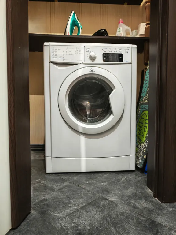 Strawberry Hills Sutki Life