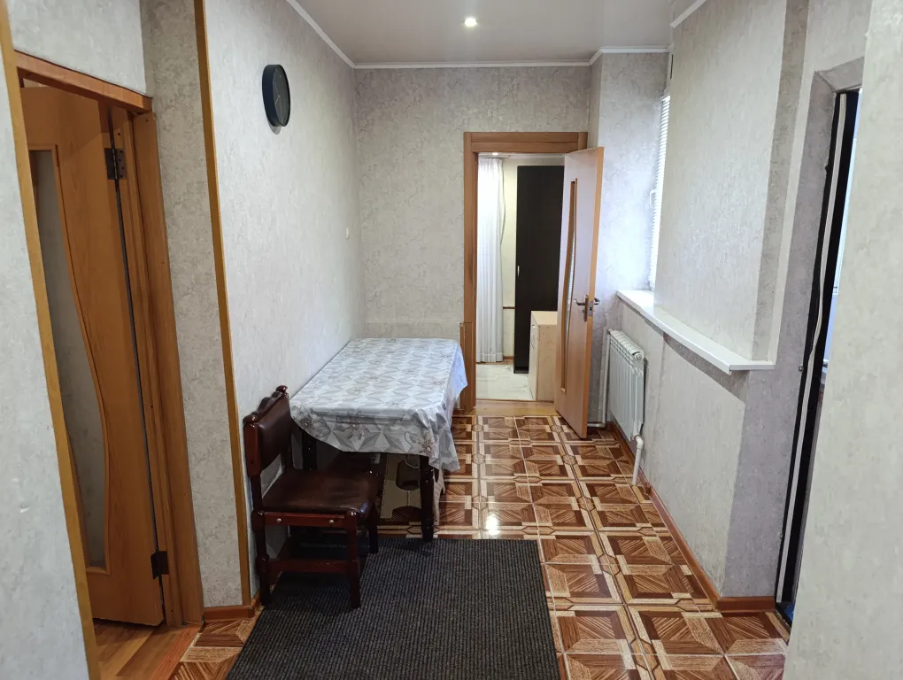 Трёхкомнатная часть дома в самом центре