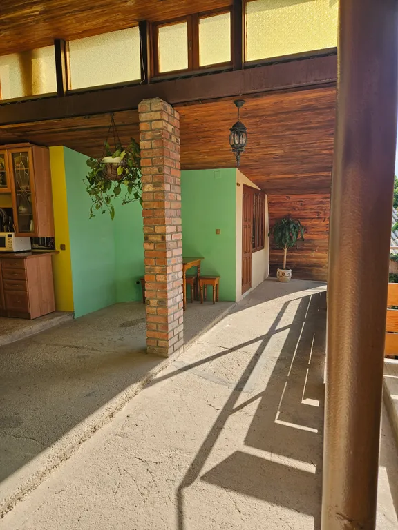 Квартира А у нас во дворе — аренда посуточно в Феодосия