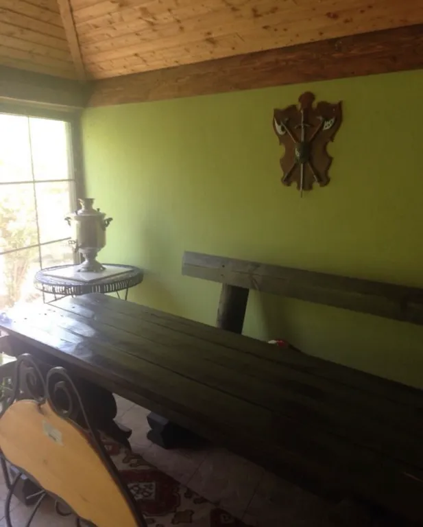 Уютный домик у озера