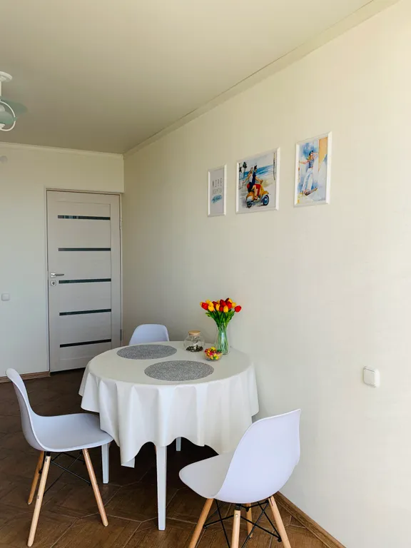 Квартира с гамаком и камином