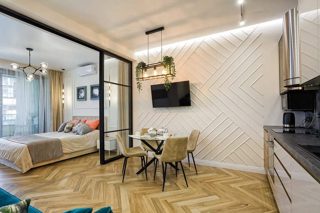 Студия с дизайнерским ремонтом в парковой зоне с террасой