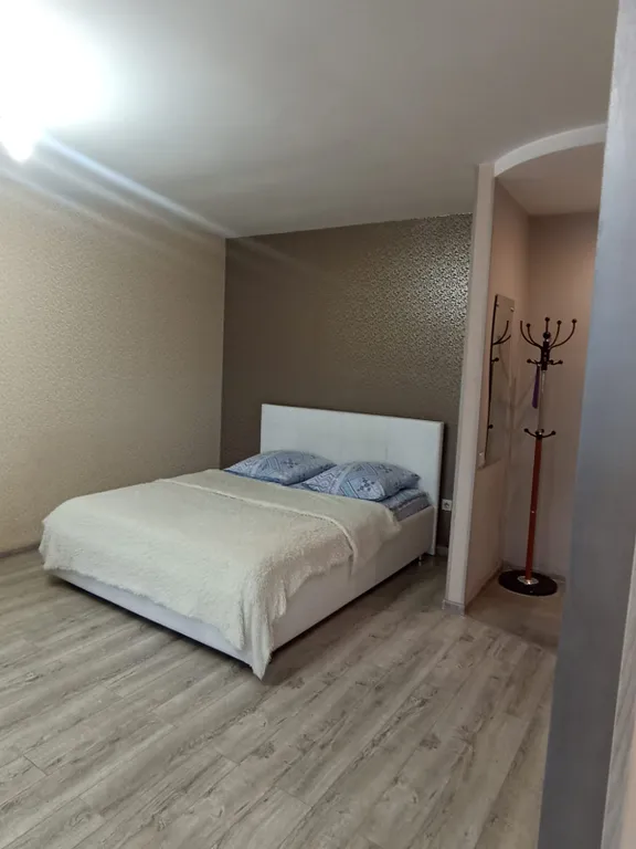 Отличная квартира с хорошим ремонтом и кондиционером.