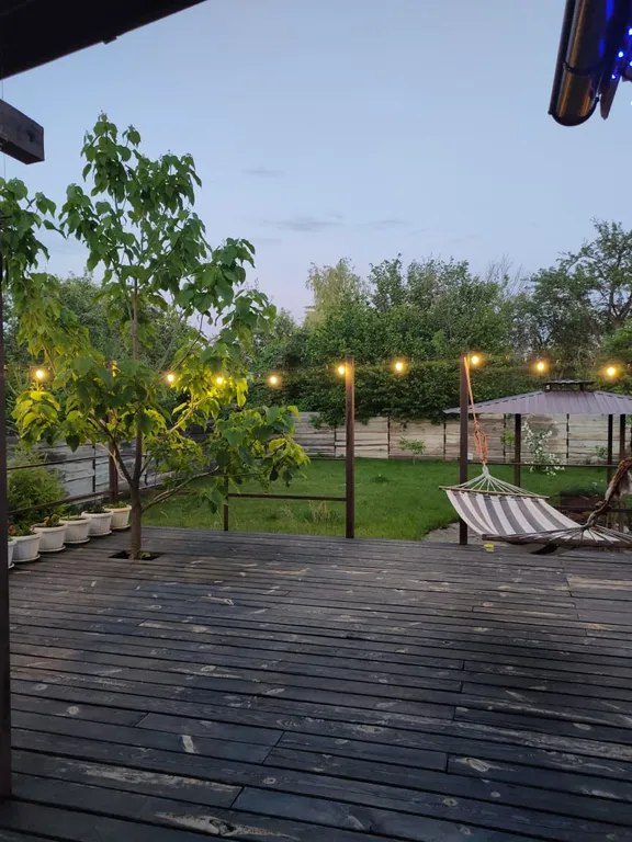 Уютная дача "Дом на дереве" в черте города