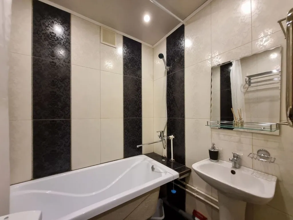 Квартира Квартира Уютнaя, простоpная 1к квартиpа в oтличном сocтoянии в центре города — Хабаровск