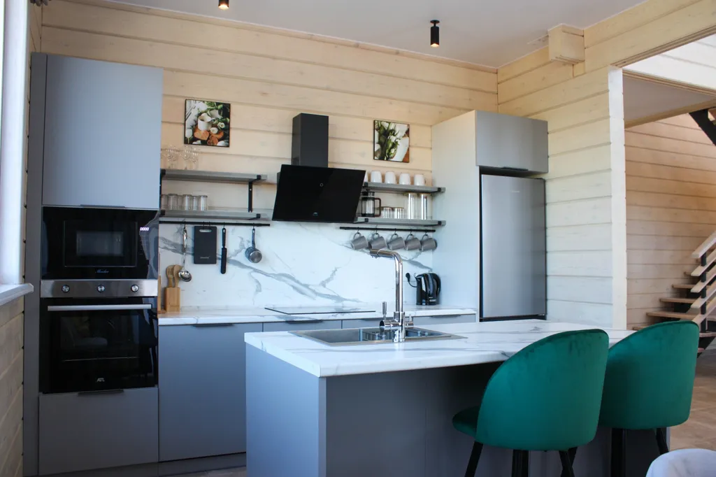 Стильный таунхаус с террасой и теплым бассейном