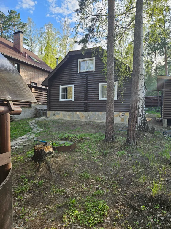 Дом на берегу озера