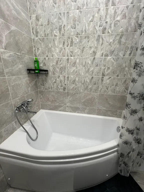 Уютная квартира с новым ремонтом с видом на взлётную полосу