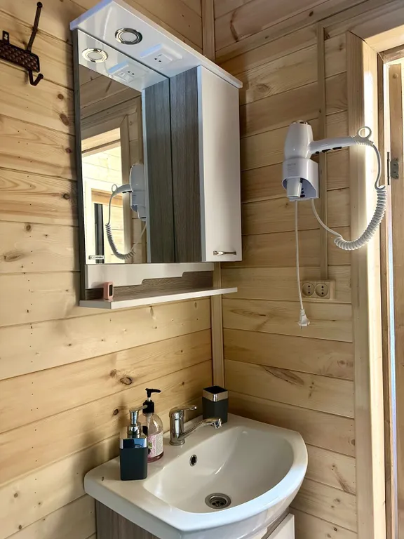 Большой коттедж