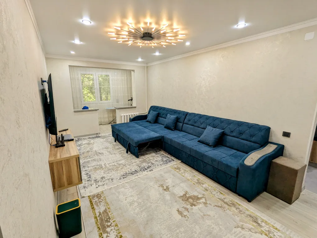 3-х комнатная квартира в центре у Каныбека