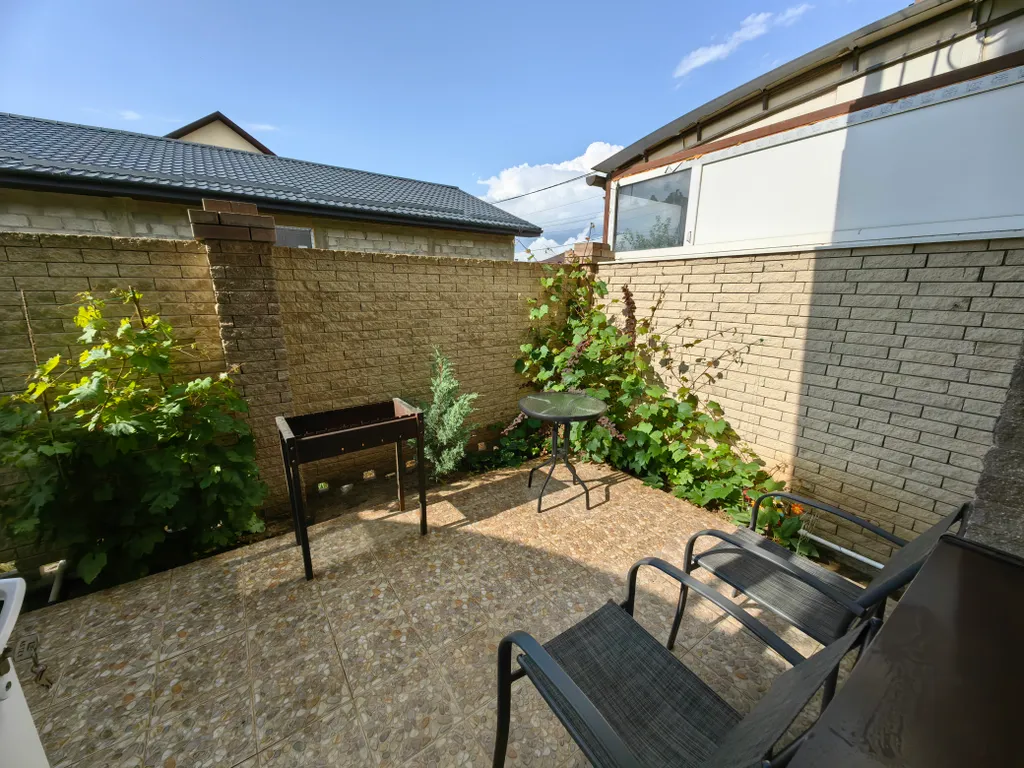 Дом с джакузи с подогревом без хозяев