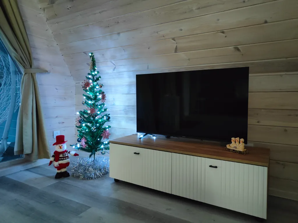 Коттедж Уютный новый Трехкомнатный дом у озера — Ларионово