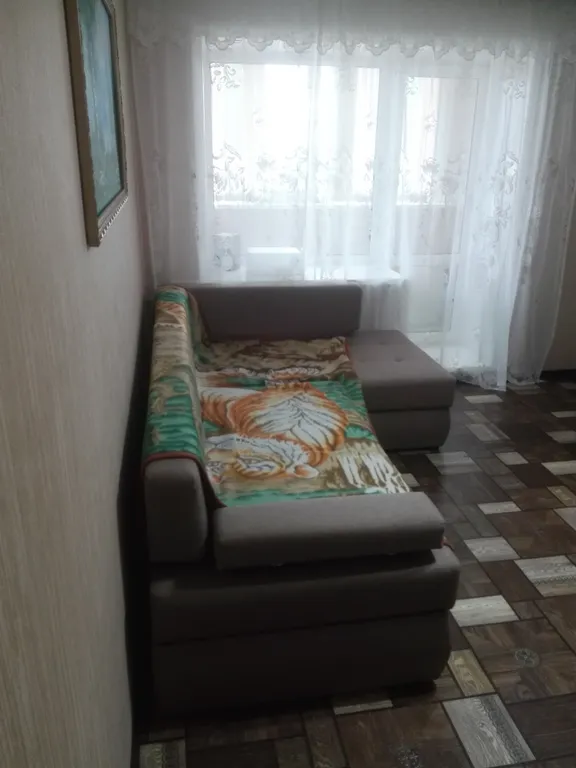 Просторная 2-комнатная квартира — аренда посуточно в Яровое