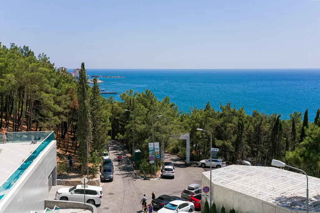 Студия с террасой и видом на море в скай плаза 3