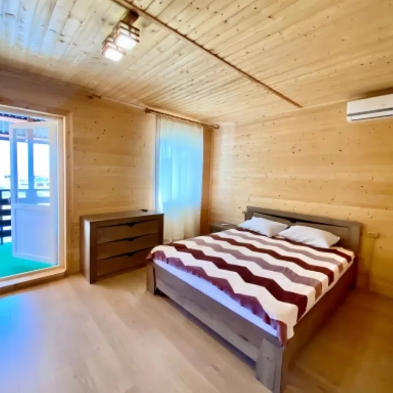 Коттедж Адмиральский домик на море — Солнечная Долина