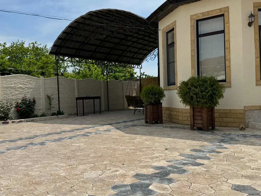 Новая дача, рядом с морем